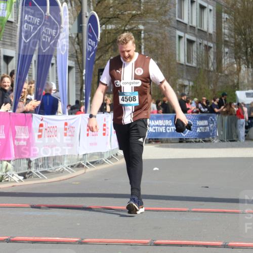 12.04.2026 - 45. Internationalen Wilhelmsburger Insellauf Strokosch-Dieckow http://msf.ph/oto/9480389 12.04.2026 11:54:01 Ziel 4508 meine-sportfotos.de