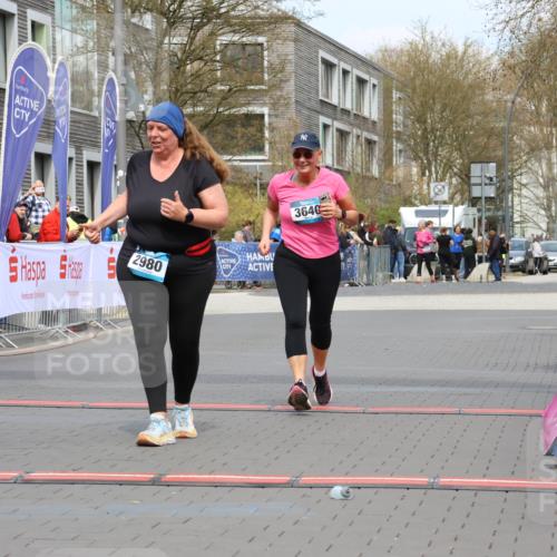 12.04.2026 - 45. Internationalen Wilhelmsburger Insellauf Strokosch-Dieckow http://msf.ph/oto/9480390 12.04.2026 13:27:04 Ziel 4124, 2980, 3640 meine-sportfotos.de