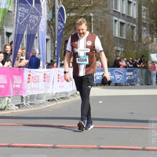 12.04.2026 - 45. Internationalen Wilhelmsburger Insellauf Strokosch-Dieckow http://msf.ph/oto/9480396 12.04.2026 11:54:01 Ziel 4508 meine-sportfotos.de