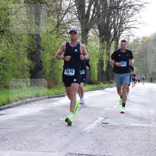 12.04.2026 - 45. Internationalen Wilhelmsburger Insellauf Yannick Fuchs http://msf.ph/oto/9480418 12.04.2026 10:19:40 Laufen 4979, 3778, 975 meine-sportfotos.de