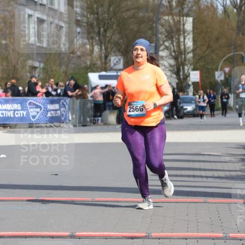 12.04.2026 - 45. Internationalen Wilhelmsburger Insellauf Strokosch-Dieckow http://msf.ph/oto/9480433 12.04.2026 11:54:08 Ziel 2566 meine-sportfotos.de