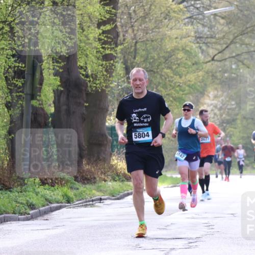 12.04.2026 - 45. Internationalen Wilhelmsburger Insellauf Yannick Fuchs http://msf.ph/oto/9480472 12.04.2026 10:19:48 Laufen 5804, 4142, 2627 meine-sportfotos.de