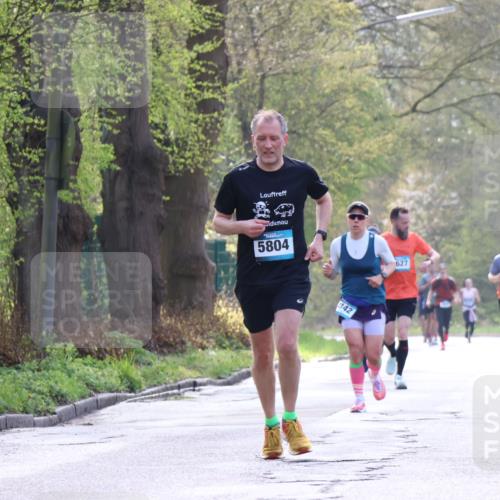12.04.2026 - 45. Internationalen Wilhelmsburger Insellauf Yannick Fuchs http://msf.ph/oto/9480475 12.04.2026 10:19:48 Laufen 5804, 142, 627 meine-sportfotos.de