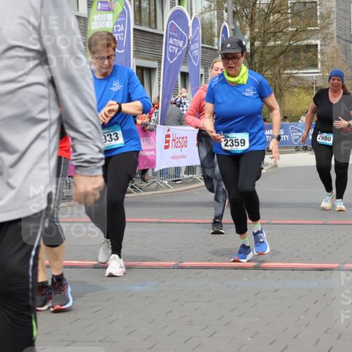 12.04.2026 - 45. Internationalen Wilhelmsburger Insellauf Strokosch-Dieckow http://msf.ph/oto/9480492 12.04.2026 13:27:00 Ziel 5206, 2360, 5245, 2933, 2359, 4124, 2980, 3640 meine-sportfotos.de