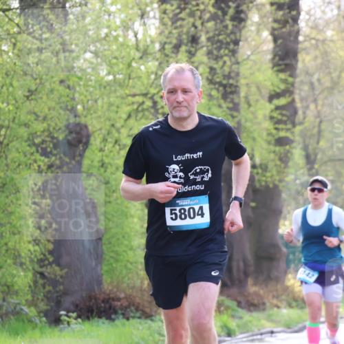 12.04.2026 - 45. Internationalen Wilhelmsburger Insellauf Yannick Fuchs http://msf.ph/oto/9480494 12.04.2026 10:19:51 Laufen 5804, 142 meine-sportfotos.de