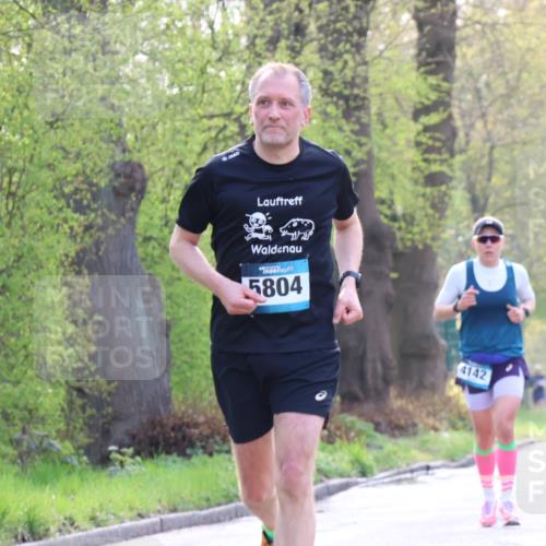 12.04.2026 - 45. Internationalen Wilhelmsburger Insellauf Yannick Fuchs http://msf.ph/oto/9480495 12.04.2026 10:19:51 Laufen 5804, 4142 meine-sportfotos.de