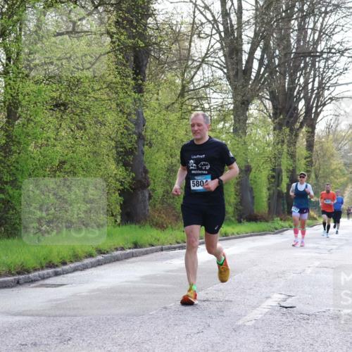 12.04.2026 - 45. Internationalen Wilhelmsburger Insellauf Yannick Fuchs http://msf.ph/oto/9480501 12.04.2026 10:19:53 Laufen 580 meine-sportfotos.de
