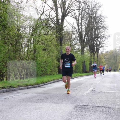 12.04.2026 - 45. Internationalen Wilhelmsburger Insellauf Yannick Fuchs http://msf.ph/oto/9480506 12.04.2026 10:19:53 Laufen 5804 meine-sportfotos.de