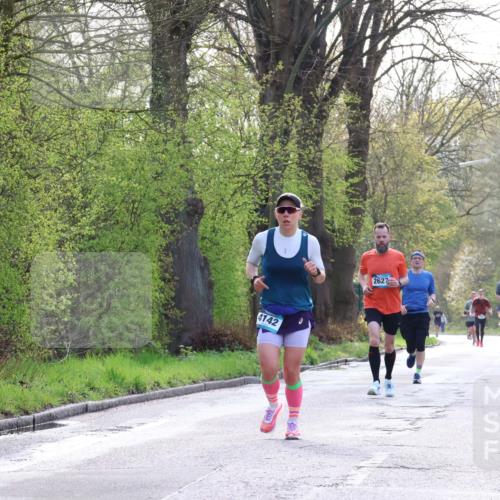 12.04.2026 - 45. Internationalen Wilhelmsburger Insellauf Yannick Fuchs http://msf.ph/oto/9480510 12.04.2026 10:19:54 Laufen 4142, 2627, 384 meine-sportfotos.de