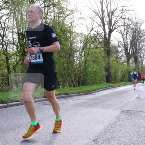 12.04.2026 - 45. Internationalen Wilhelmsburger Insellauf Yannick Fuchs http://msf.ph/oto/9480514 12.04.2026 10:19:55 Laufen 5804 meine-sportfotos.de