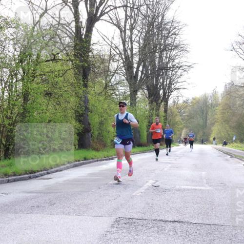 12.04.2026 - 45. Internationalen Wilhelmsburger Insellauf Yannick Fuchs http://msf.ph/oto/9480527 12.04.2026 10:19:56 Laufen 4142 meine-sportfotos.de