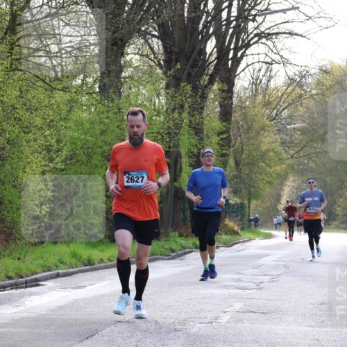 12.04.2026 - 45. Internationalen Wilhelmsburger Insellauf Yannick Fuchs http://msf.ph/oto/9480537 12.04.2026 10:19:58 Laufen 2627, 3845 meine-sportfotos.de