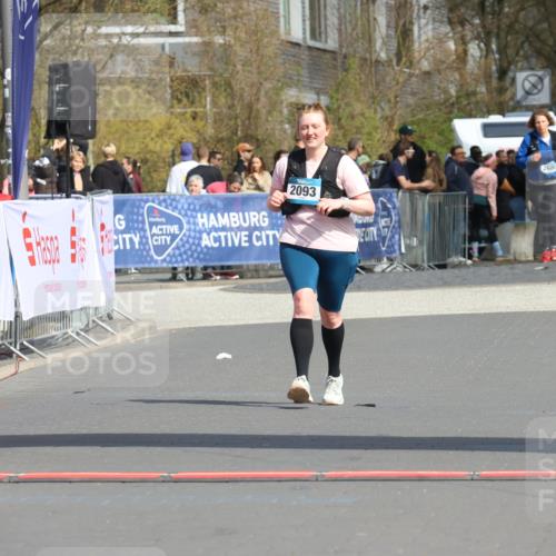 12.04.2026 - 45. Internationalen Wilhelmsburger Insellauf Strokosch-Dieckow http://msf.ph/oto/9480566 12.04.2026 11:54:31 Ziel 2093 meine-sportfotos.de
