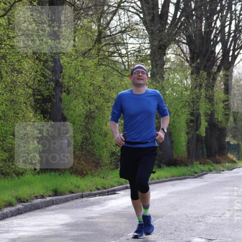 12.04.2026 - 45. Internationalen Wilhelmsburger Insellauf Yannick Fuchs http://msf.ph/oto/9480567 12.04.2026 10:20:01 Laufen 384 meine-sportfotos.de