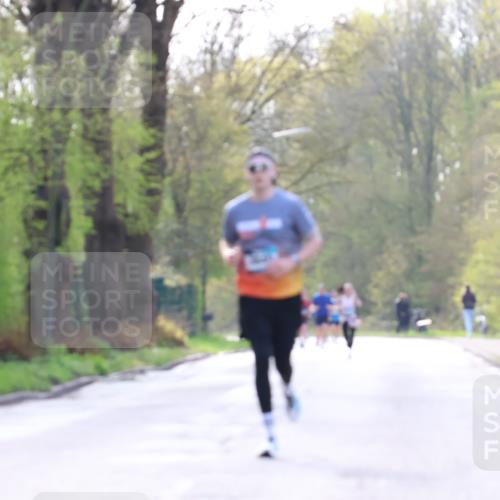 12.04.2026 - 45. Internationalen Wilhelmsburger Insellauf Yannick Fuchs http://msf.ph/oto/9480574 12.04.2026 10:20:03 Laufen  meine-sportfotos.de