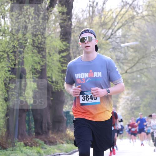 12.04.2026 - 45. Internationalen Wilhelmsburger Insellauf Yannick Fuchs http://msf.ph/oto/9480583 12.04.2026 10:20:04 Laufen 70, 3, 3845 meine-sportfotos.de