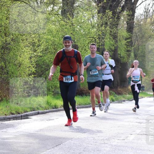 12.04.2026 - 45. Internationalen Wilhelmsburger Insellauf Yannick Fuchs http://msf.ph/oto/9480642 12.04.2026 10:20:14 Laufen 3958, 3355, 3542 meine-sportfotos.de