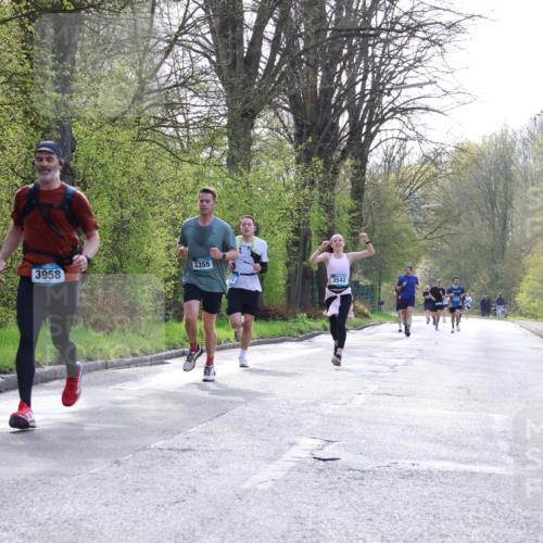 12.04.2026 - 45. Internationalen Wilhelmsburger Insellauf Yannick Fuchs http://msf.ph/oto/9480664 12.04.2026 10:20:16 Laufen 3355, 3958, 3542 meine-sportfotos.de