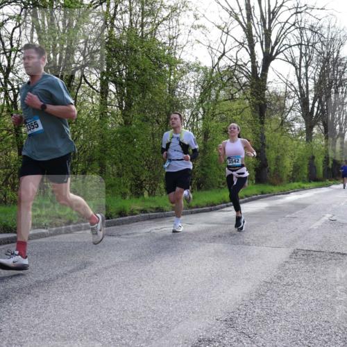12.04.2026 - 45. Internationalen Wilhelmsburger Insellauf Yannick Fuchs http://msf.ph/oto/9480705 12.04.2026 10:20:19 Laufen 3355, 3542 meine-sportfotos.de