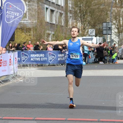 12.04.2026 - 45. Internationalen Wilhelmsburger Insellauf Strokosch-Dieckow http://msf.ph/oto/9480707 12.04.2026 12:46:05 Ziel 5722 meine-sportfotos.de