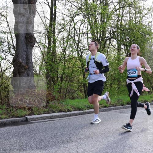 12.04.2026 - 45. Internationalen Wilhelmsburger Insellauf Yannick Fuchs http://msf.ph/oto/9480717 12.04.2026 10:20:20 Laufen 3542 meine-sportfotos.de