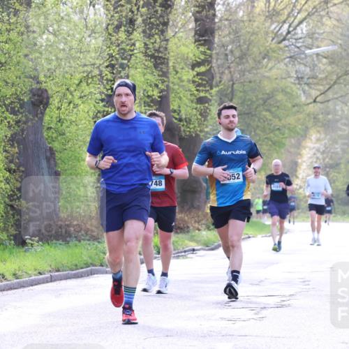 12.04.2026 - 45. Internationalen Wilhelmsburger Insellauf Yannick Fuchs http://msf.ph/oto/9480739 12.04.2026 10:20:23 Laufen 748, 352, 3081 meine-sportfotos.de