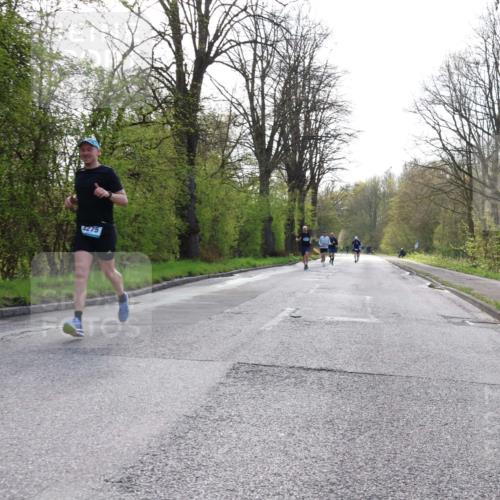 12.04.2026 - 45. Internationalen Wilhelmsburger Insellauf Yannick Fuchs http://msf.ph/oto/9480808 12.04.2026 10:20:30 Laufen 4275 meine-sportfotos.de