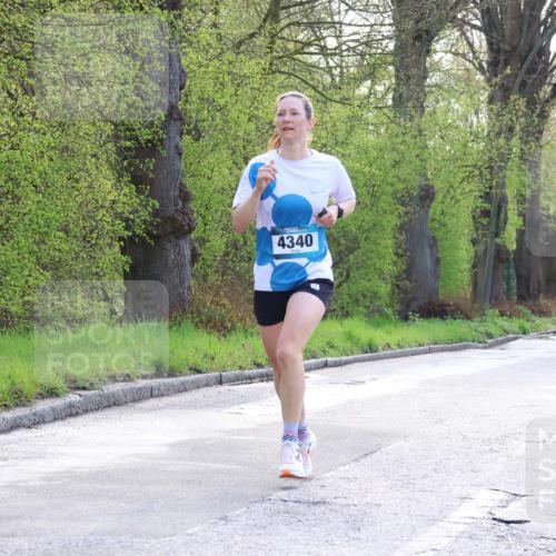 12.04.2026 - 45. Internationalen Wilhelmsburger Insellauf Yannick Fuchs http://msf.ph/oto/9480920 12.04.2026 10:20:43 Laufen 4340, 4749 meine-sportfotos.de