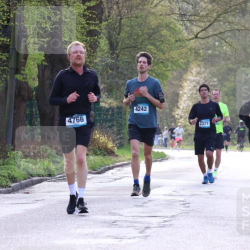 12.04.2026 - 45. Internationalen Wilhelmsburger Insellauf Yannick Fuchs http://msf.ph/oto/9481021 12.04.2026 10:20:57 Laufen 4242, 4766, 2377, 2323, 2780 meine-sportfotos.de