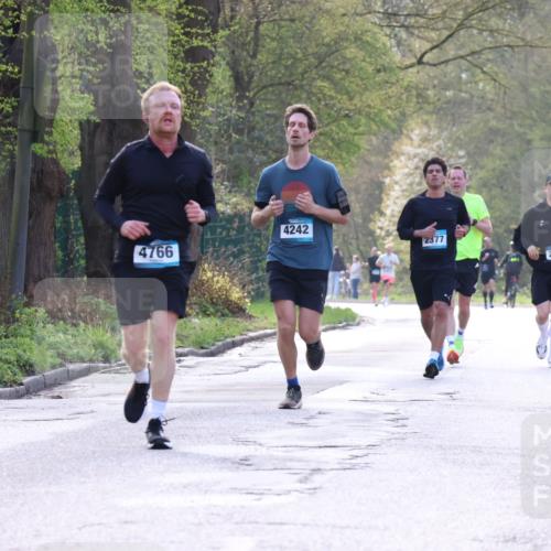 12.04.2026 - 45. Internationalen Wilhelmsburger Insellauf Yannick Fuchs http://msf.ph/oto/9481023 12.04.2026 10:20:57 Laufen 4242, 4766, 2377, 2323, 80, 5811 meine-sportfotos.de