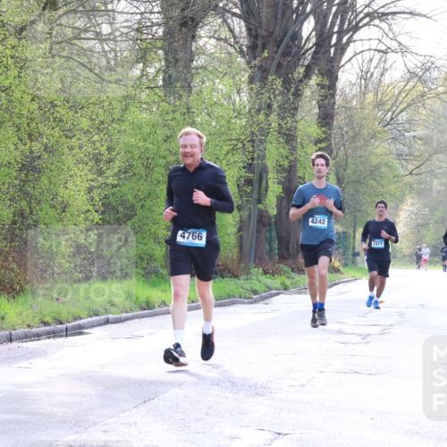 12.04.2026 - 45. Internationalen Wilhelmsburger Insellauf Yannick Fuchs http://msf.ph/oto/9481037 12.04.2026 10:21:00 Laufen 4766, 4242, 2377 meine-sportfotos.de
