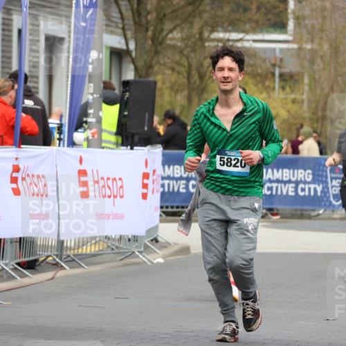12.04.2026 - 45. Internationalen Wilhelmsburger Insellauf Strokosch-Dieckow http://msf.ph/oto/9481069 12.04.2026 13:25:42 Ziel 2848 meine-sportfotos.de