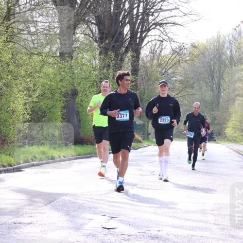 12.04.2026 - 45. Internationalen Wilhelmsburger Insellauf Yannick Fuchs http://msf.ph/oto/9481076 12.04.2026 10:21:06 Laufen 2377, 2323, 2780 meine-sportfotos.de