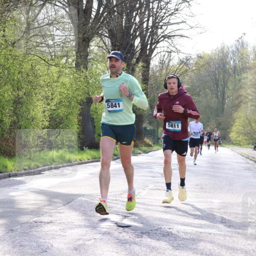 12.04.2026 - 45. Internationalen Wilhelmsburger Insellauf Yannick Fuchs http://msf.ph/oto/9481162 12.04.2026 10:21:12 Laufen 5841, 5811, 4904 meine-sportfotos.de