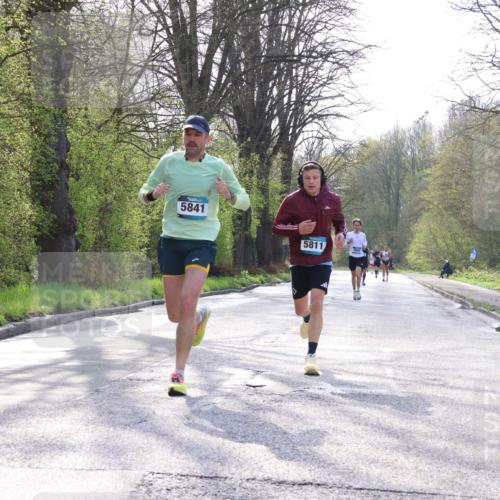 12.04.2026 - 45. Internationalen Wilhelmsburger Insellauf Yannick Fuchs http://msf.ph/oto/9481169 12.04.2026 10:21:13 Laufen 5841, 5811 meine-sportfotos.de