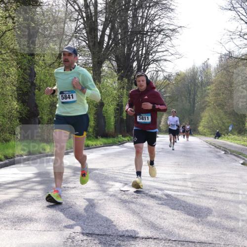 12.04.2026 - 45. Internationalen Wilhelmsburger Insellauf Yannick Fuchs http://msf.ph/oto/9481176 12.04.2026 10:21:13 Laufen 5841, 5811 meine-sportfotos.de