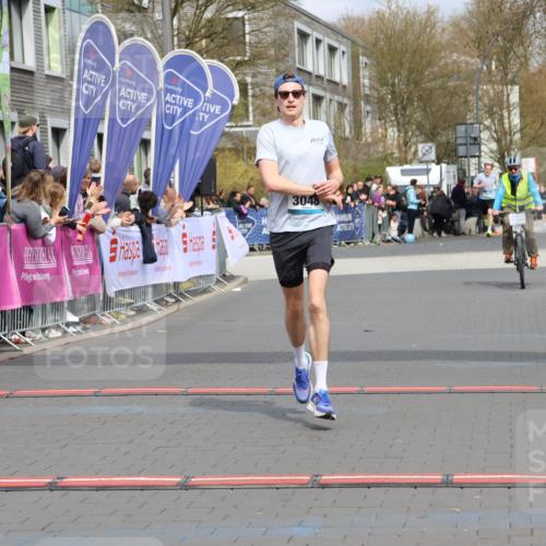 12.04.2026 - 45. Internationalen Wilhelmsburger Insellauf Strokosch-Dieckow http://msf.ph/oto/9481184 12.04.2026 12:47:23 Ziel 3048 meine-sportfotos.de