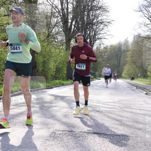 12.04.2026 - 45. Internationalen Wilhelmsburger Insellauf Yannick Fuchs http://msf.ph/oto/9481185 12.04.2026 10:21:14 Laufen 5841, 5811 meine-sportfotos.de
