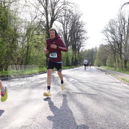 12.04.2026 - 45. Internationalen Wilhelmsburger Insellauf Yannick Fuchs http://msf.ph/oto/9481196 12.04.2026 10:21:15 Laufen 5841, 5811 meine-sportfotos.de