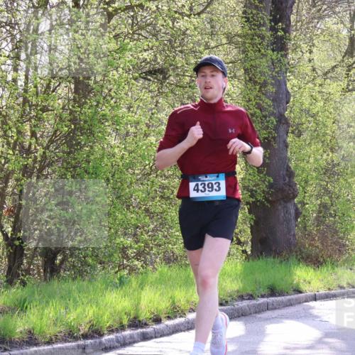 12.04.2026 - 45. Internationalen Wilhelmsburger Insellauf Yannick Fuchs http://msf.ph/oto/9481197 12.04.2026 10:29:05 Laufen 4393 meine-sportfotos.de