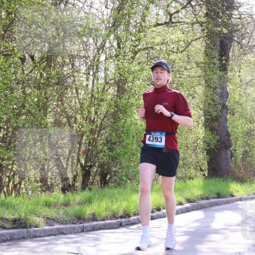 12.04.2026 - 45. Internationalen Wilhelmsburger Insellauf Yannick Fuchs http://msf.ph/oto/9481202 12.04.2026 10:29:05 Laufen 4393 meine-sportfotos.de