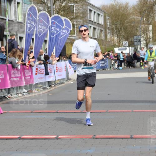 12.04.2026 - 45. Internationalen Wilhelmsburger Insellauf Strokosch-Dieckow http://msf.ph/oto/9481208 12.04.2026 12:47:23 Ziel 3048 meine-sportfotos.de