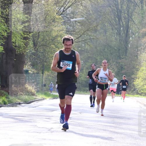 12.04.2026 - 45. Internationalen Wilhelmsburger Insellauf Yannick Fuchs http://msf.ph/oto/9481252 12.04.2026 10:21:21 Laufen 3095, 3619, 3584 meine-sportfotos.de