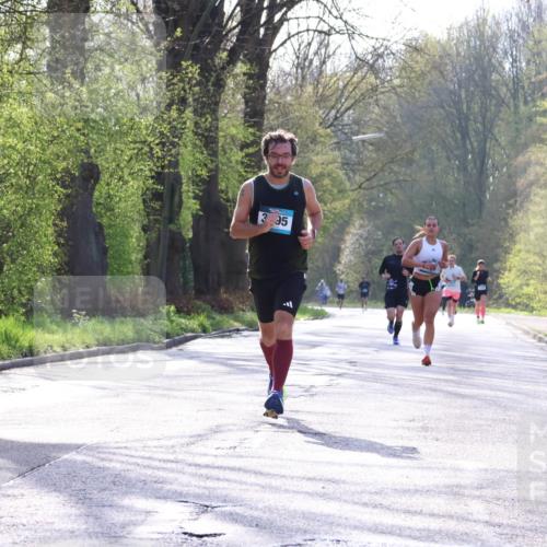 12.04.2026 - 45. Internationalen Wilhelmsburger Insellauf Yannick Fuchs http://msf.ph/oto/9481272 12.04.2026 10:21:22 Laufen 3, 95 meine-sportfotos.de