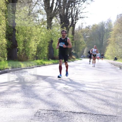 12.04.2026 - 45. Internationalen Wilhelmsburger Insellauf Yannick Fuchs http://msf.ph/oto/9481288 12.04.2026 10:21:23 Laufen 309 meine-sportfotos.de