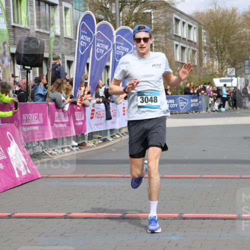 12.04.2026 - 45. Internationalen Wilhelmsburger Insellauf Strokosch-Dieckow http://msf.ph/oto/9481294 12.04.2026 12:47:23 Ziel 3048 meine-sportfotos.de