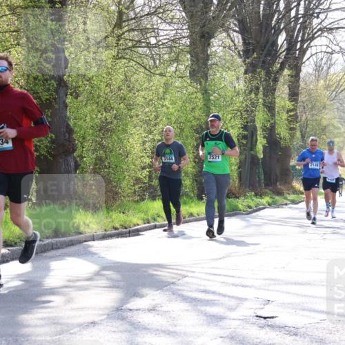 12.04.2026 - 45. Internationalen Wilhelmsburger Insellauf Yannick Fuchs http://msf.ph/oto/9481297 12.04.2026 10:29:14 Laufen 3834, 3144, 2521, 2148 meine-sportfotos.de