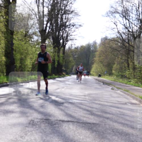 12.04.2026 - 45. Internationalen Wilhelmsburger Insellauf Yannick Fuchs http://msf.ph/oto/9481298 12.04.2026 10:21:23 Laufen  meine-sportfotos.de