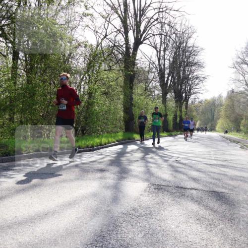 12.04.2026 - 45. Internationalen Wilhelmsburger Insellauf Yannick Fuchs http://msf.ph/oto/9481319 12.04.2026 10:29:15 Laufen  meine-sportfotos.de