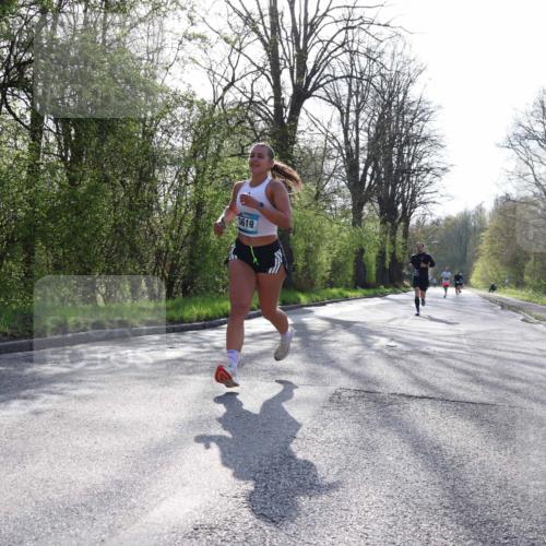 12.04.2026 - 45. Internationalen Wilhelmsburger Insellauf Yannick Fuchs http://msf.ph/oto/9481380 12.04.2026 10:21:29 Laufen 3619 meine-sportfotos.de